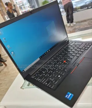 Photo - New Laptop Lenovo ThinkPad E14 G5 16GB Intel Core I7 SSD 256GB