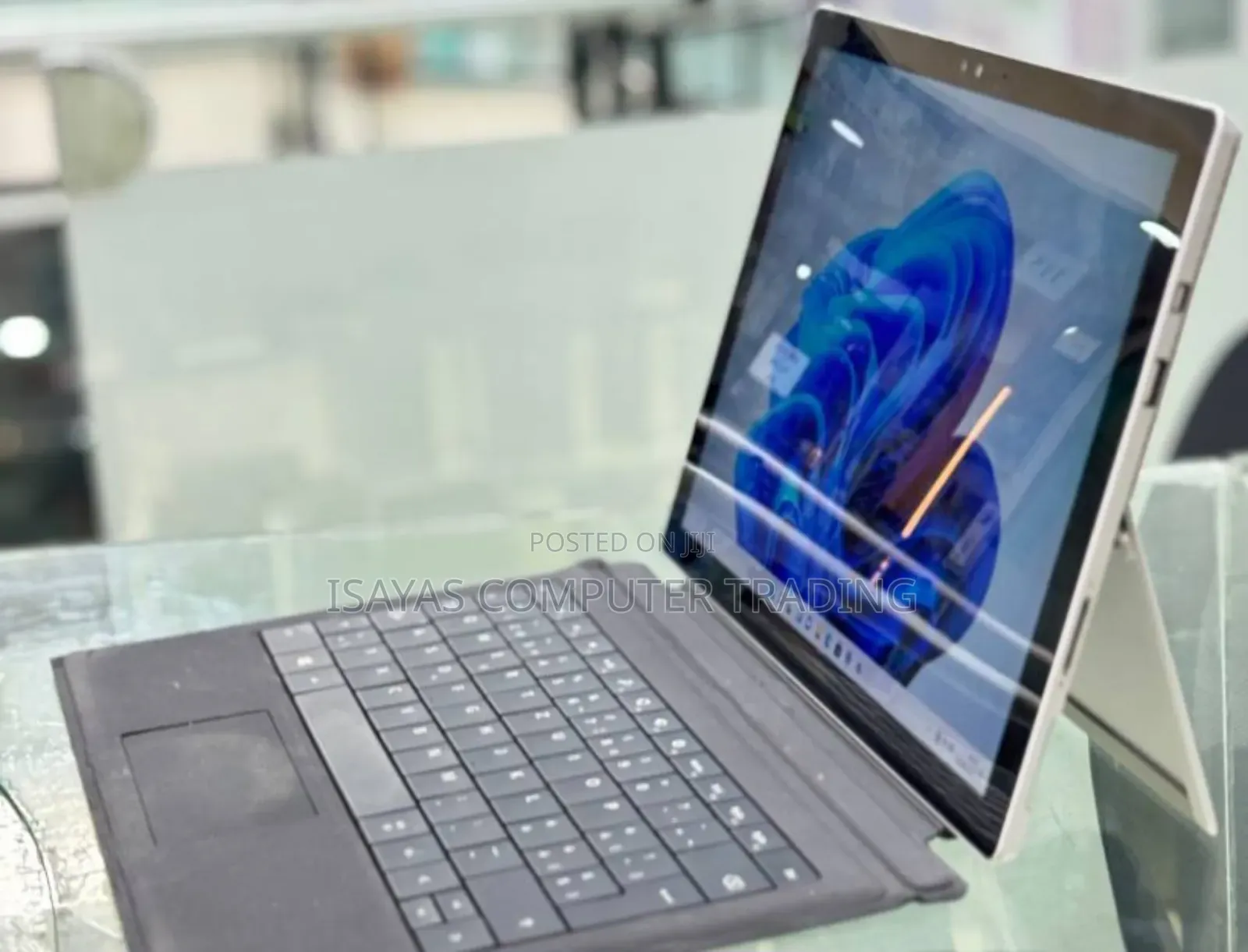 New Laptop Microsoft Surface 16GB Intel Core I7 SSD 256GB