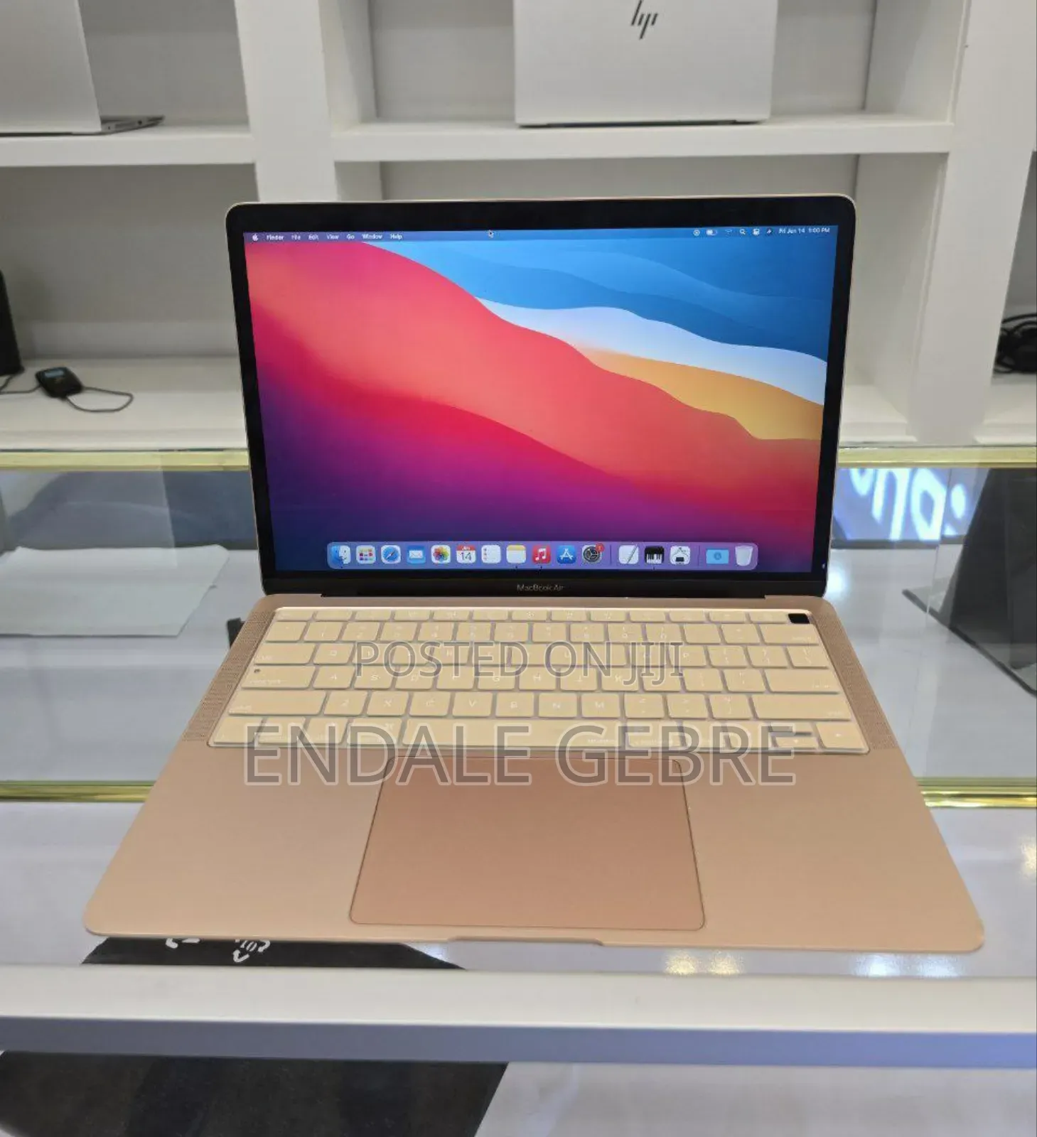 New Laptop Apple MacBook Air 2020 M1 8GB Apple M1 SSD 256GB