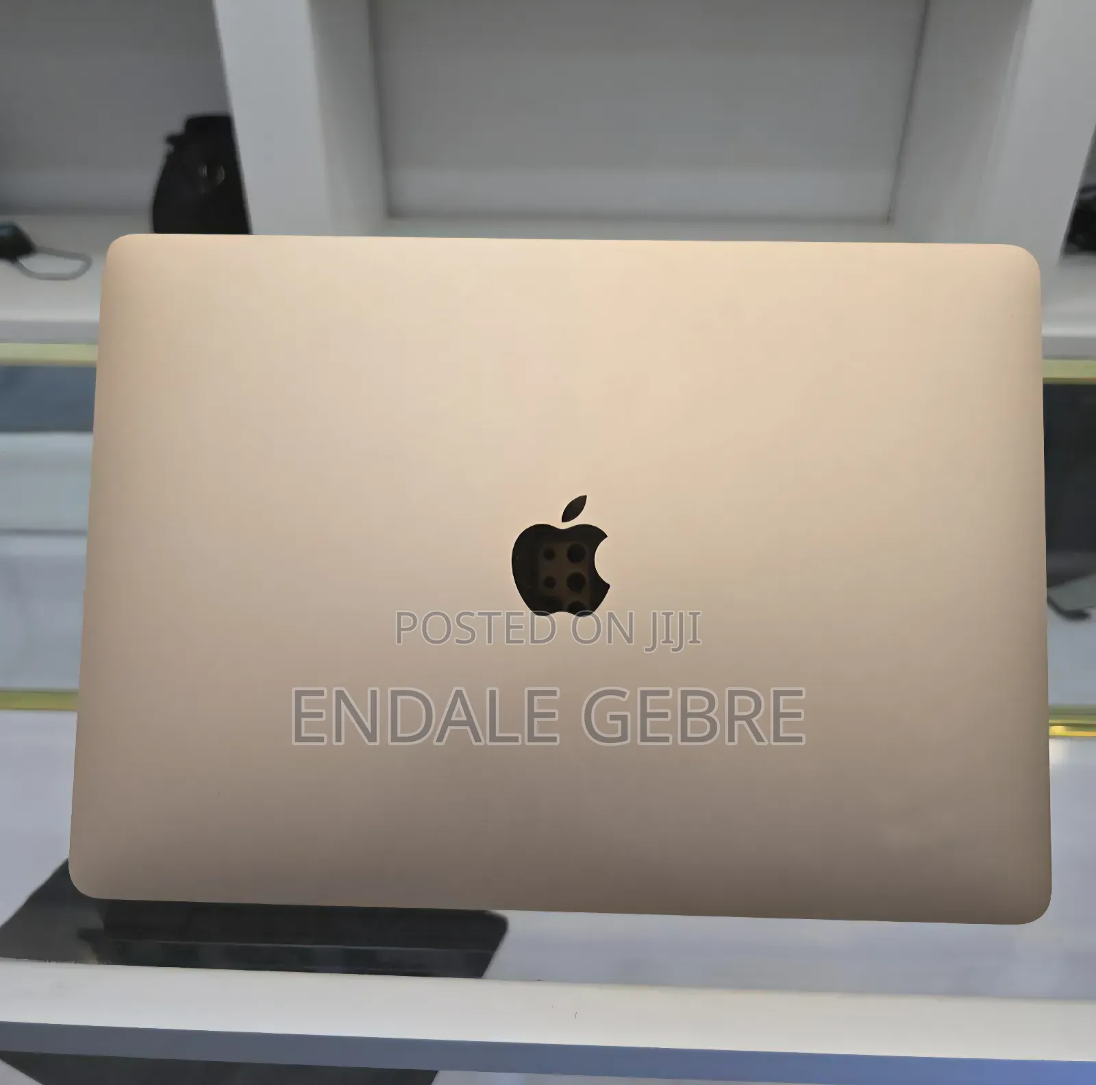New Laptop Apple MacBook Air 2020 M1 8GB Apple M1 SSD 256GB