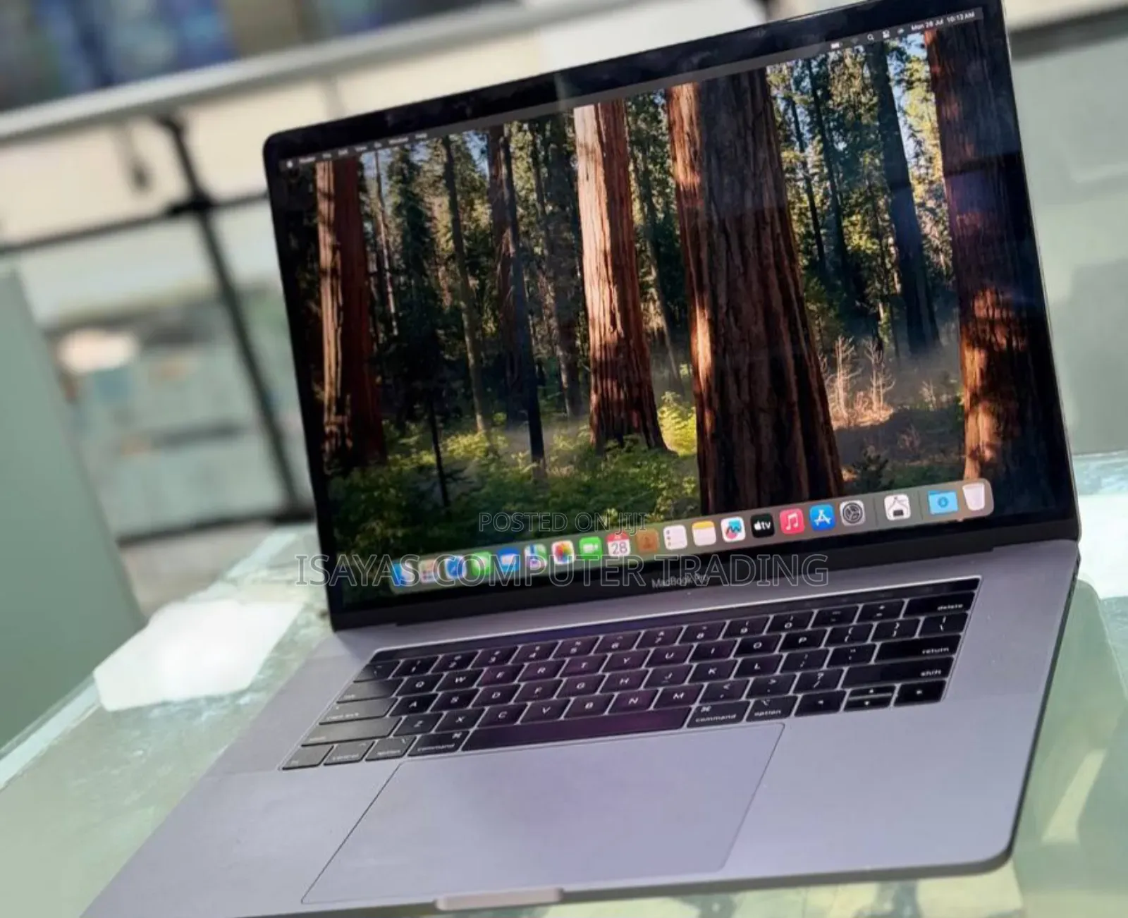 New Laptop Apple MacBook Pro 2019 16GB Intel Core I9 SSD 512GB