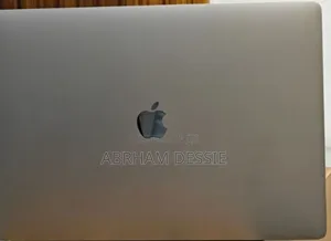 New Laptop Apple MacBook Pro 2019 16GB Intel Core I7 SSD 512GB