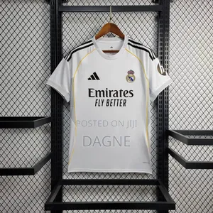 Photo - Real Madrid 2025-2026 Home Kit