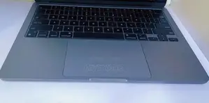 Photo - New Laptop Apple MacBook Air 2022 M2 16GB Intel Core M SSD 256GB