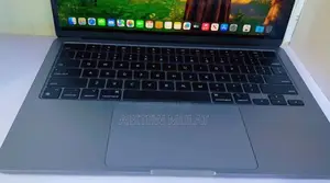 New Laptop Apple MacBook Air 2022 M2 16GB Apple M2 SSD 256GB