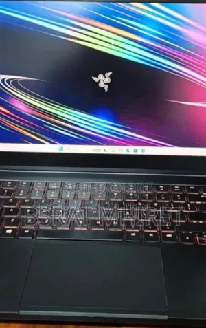 New Laptop Razer Blade 16GB Intel Core i7 SSD 512GB