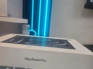 New Laptop Apple MacBook Pro M1 24GB Intel Core I5 SSD 512GB