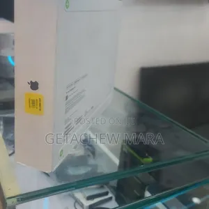 New Laptop Apple MacBook Pro M1 24GB Intel Core I5 SSD 512GB