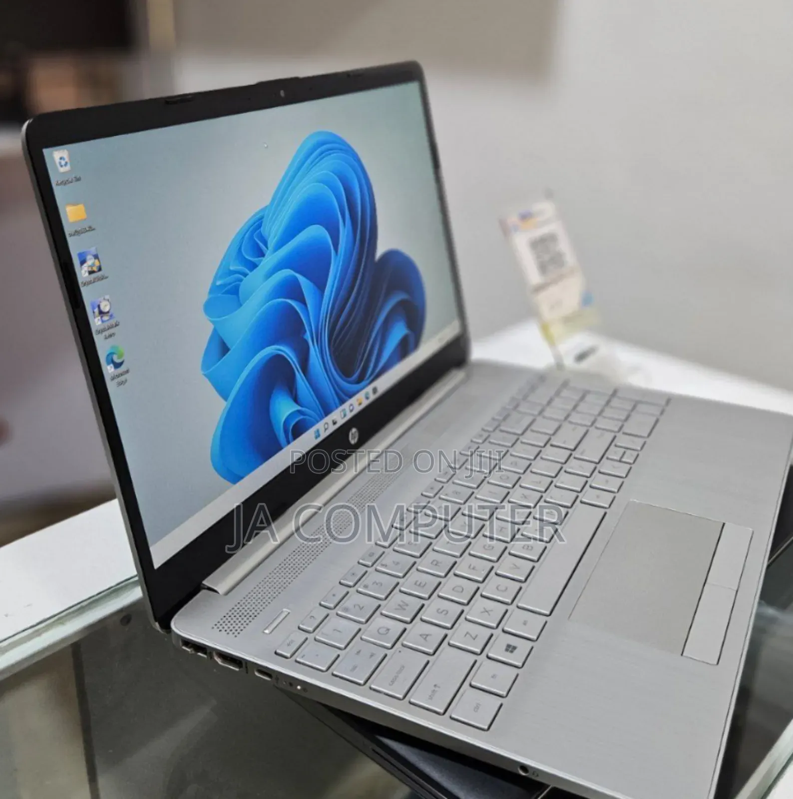 New Laptop HP Stream Notebook 8GB Intel Core I7 SSD 512GB