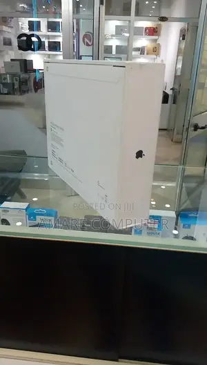 New Apple MacBook Pro 2024 M4 14-Inch 24GB Apple M4 Pro SSD 512GB