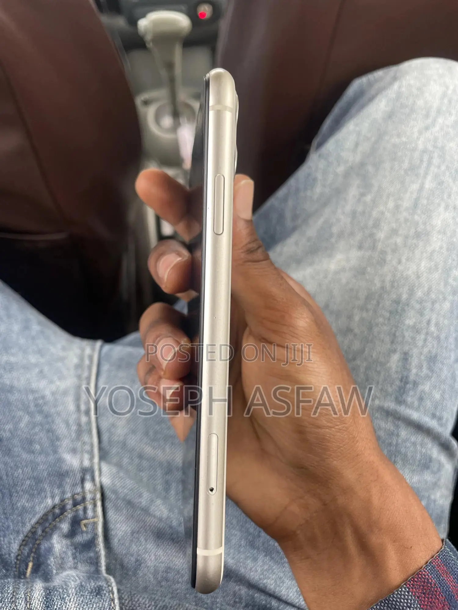 New Apple iPhone 11 128 GB White