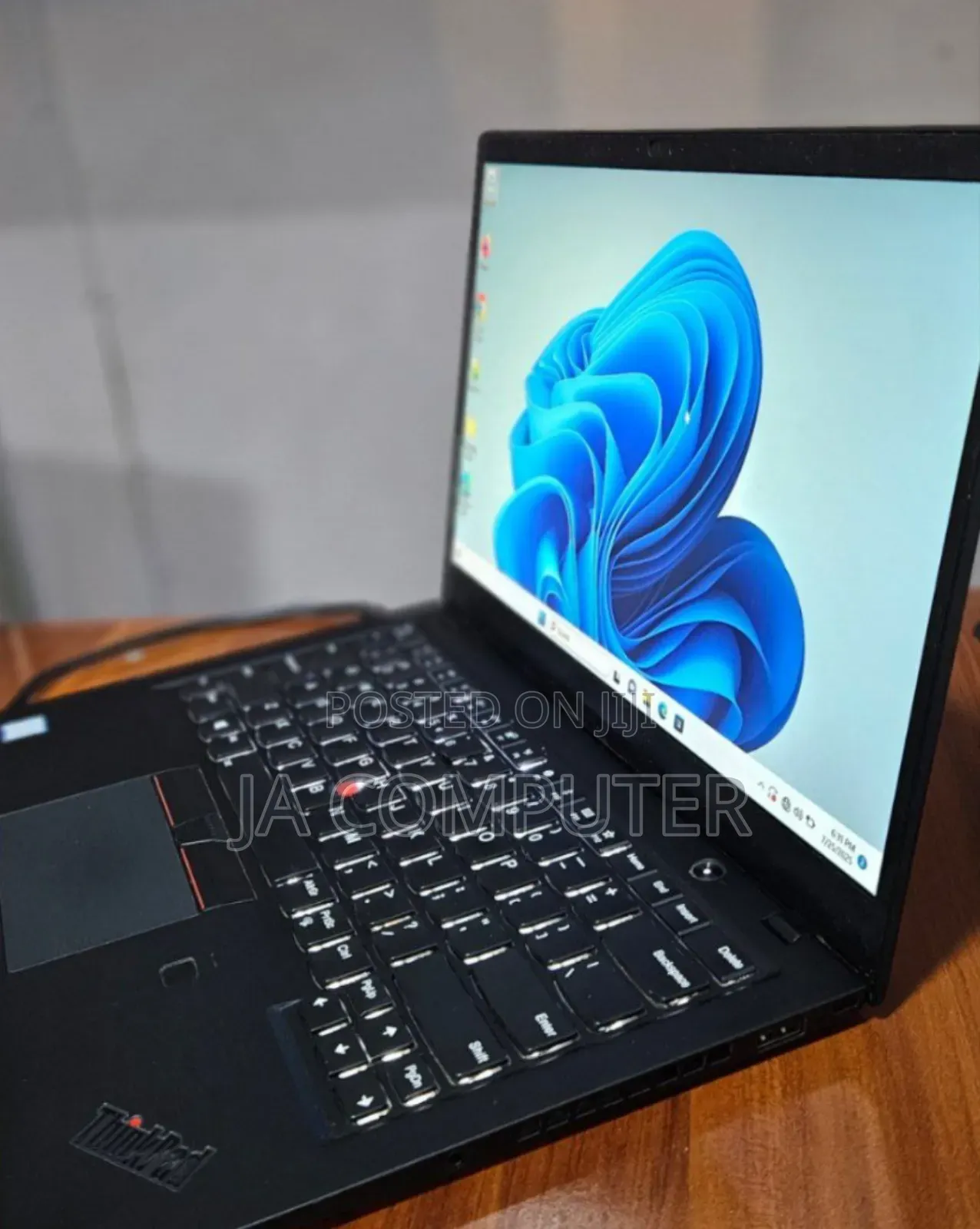 New Laptop Lenovo ThinkPad X1 Carbon 8GB Intel Core I5 SSD 512GB