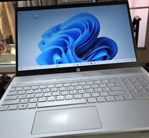 New Laptop HP Pavilion 15 8GB AMD Ryzen 3 SSD 256GB