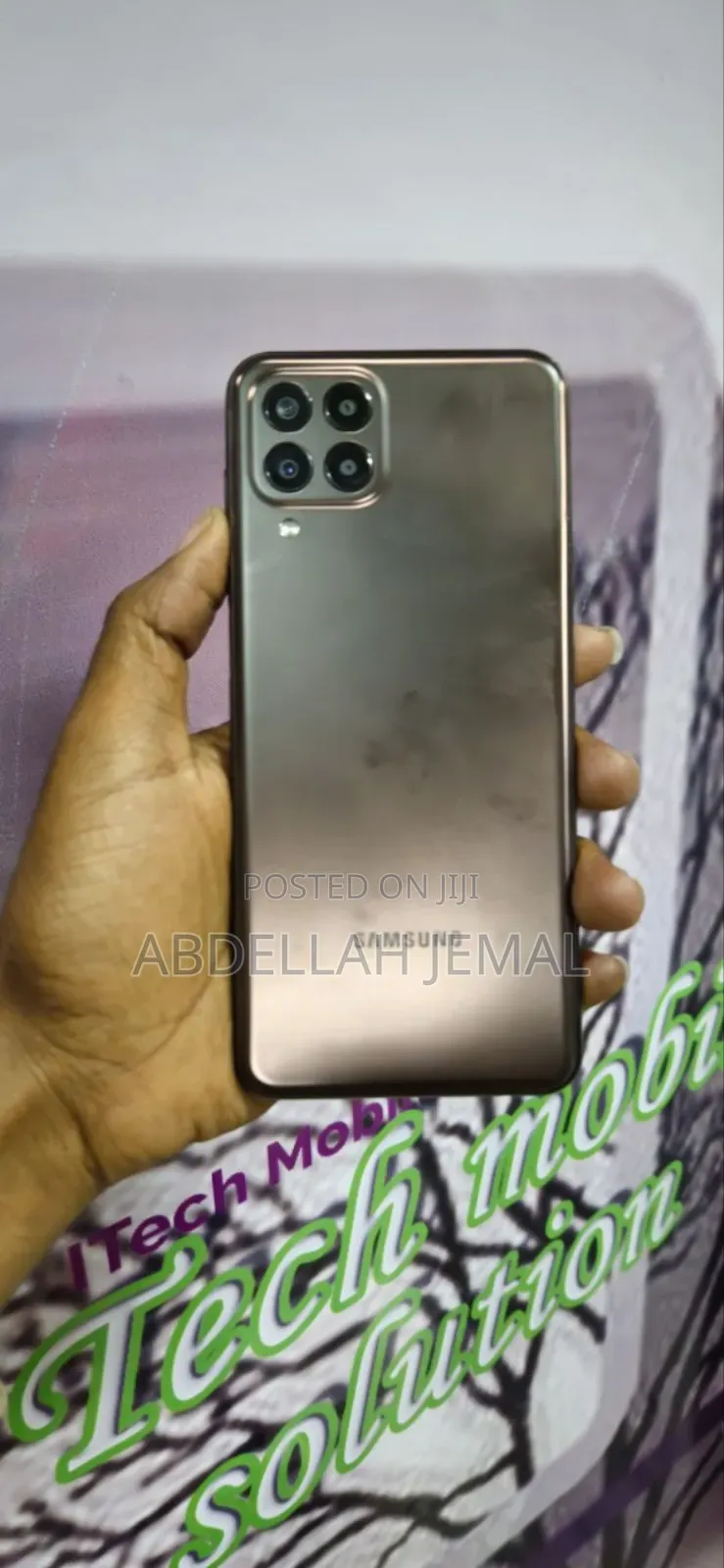 New Samsung Galaxy M33 128 GB Gold