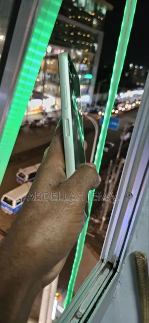 New Samsung Galaxy M14 128 GB Gold