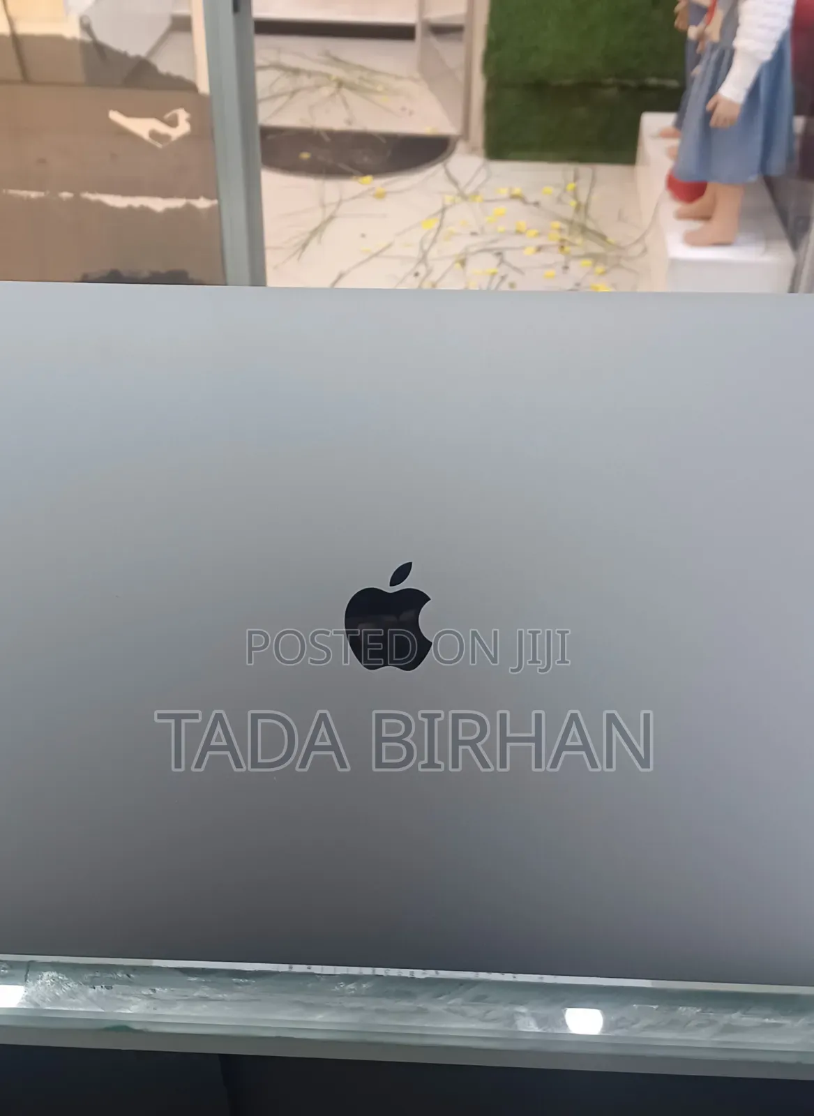 New Laptop Apple MacBook Pro 2017 16GB Intel Core I7 SSD 512GB