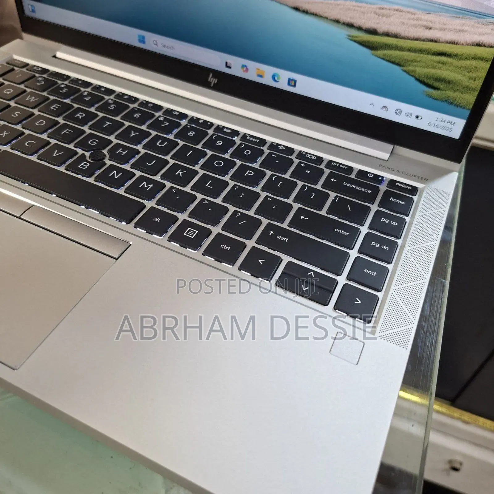 New Laptop HP 16GB AMD Ryzen 7 SSD 512GB