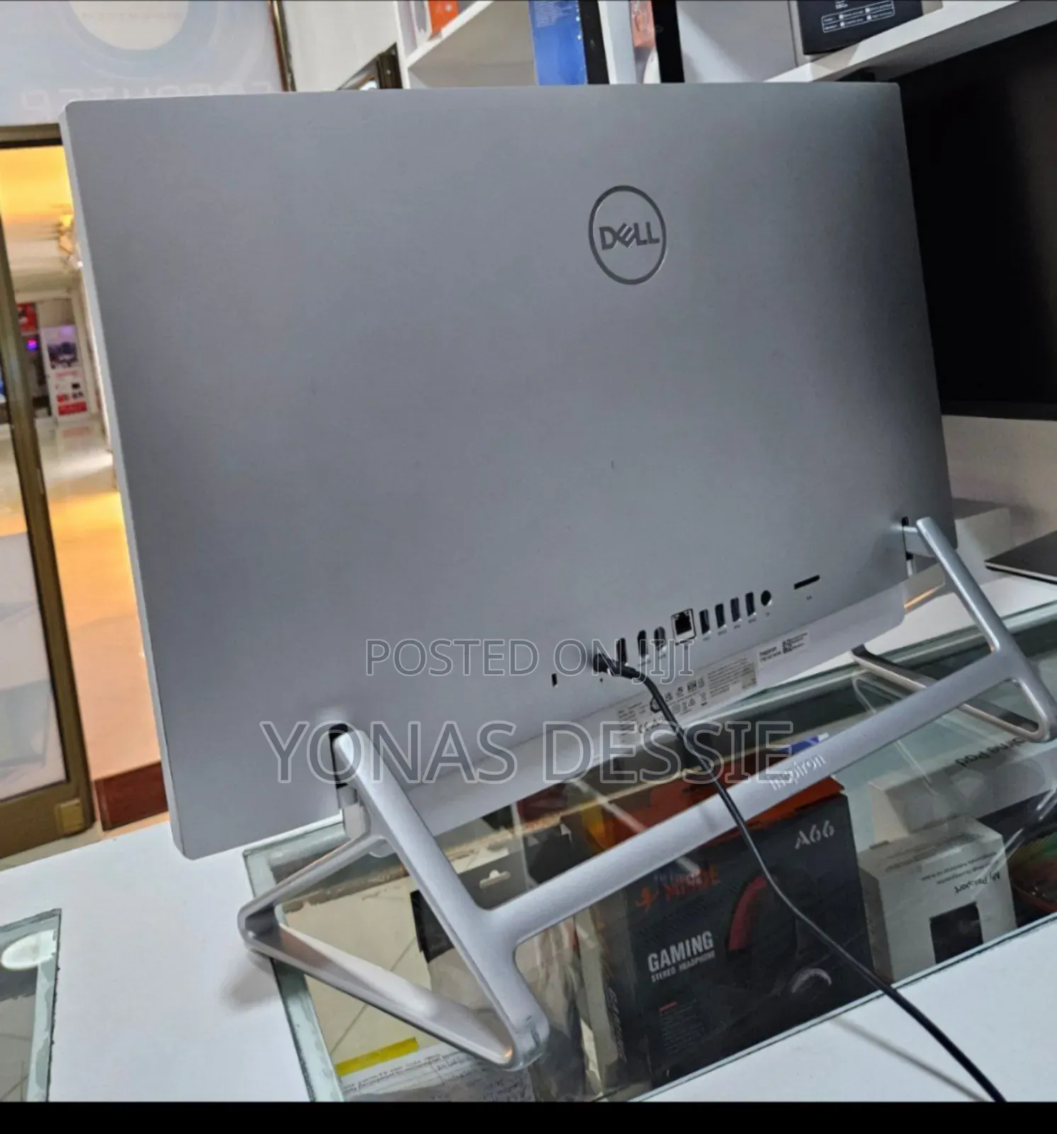 New Dell Inspiron 27 All-in-One 12GB Intel Core I7 SSD 512GB