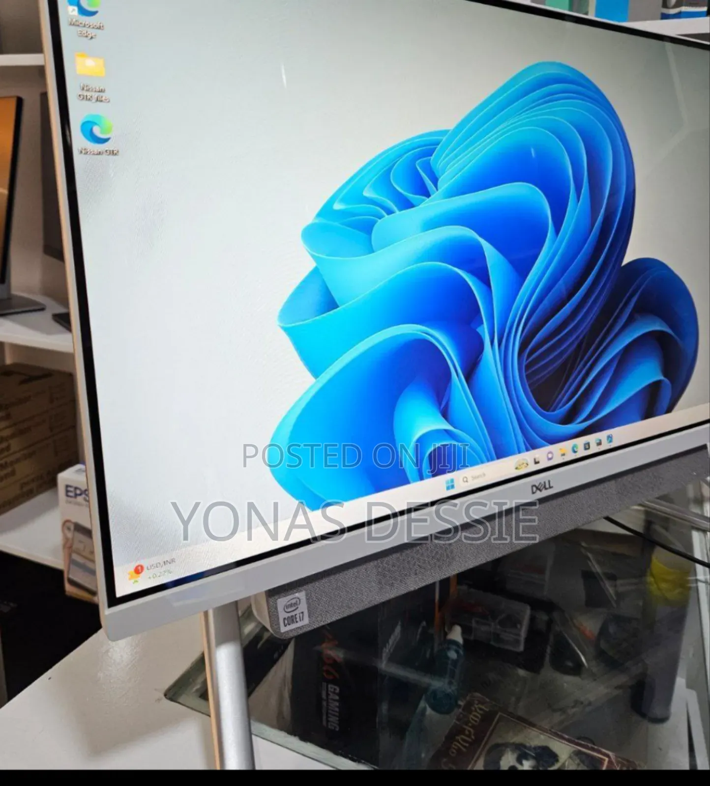 New Dell Inspiron 27 All-in-One 12GB Intel Core I7 SSD 512GB