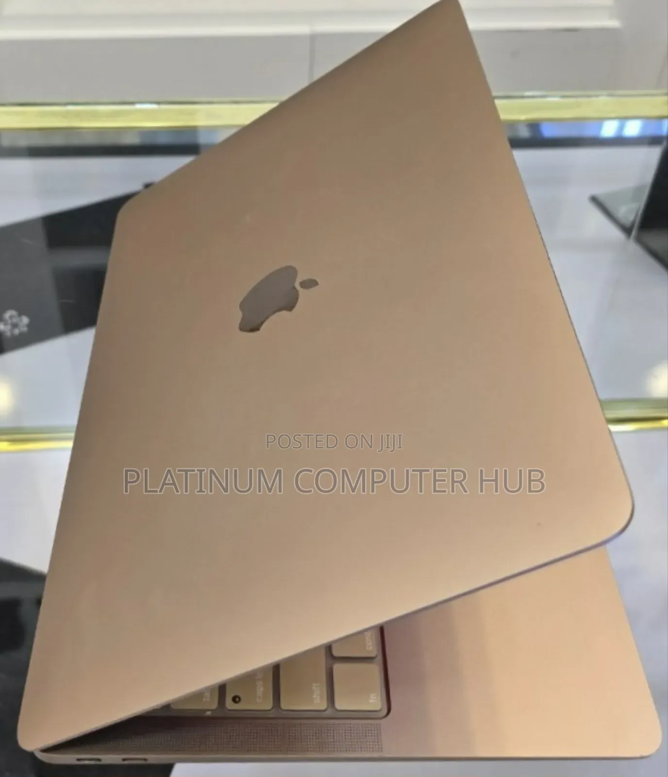 New Laptop Apple MacBook Air 2020 M1 8GB Apple M1 SSD 256GB