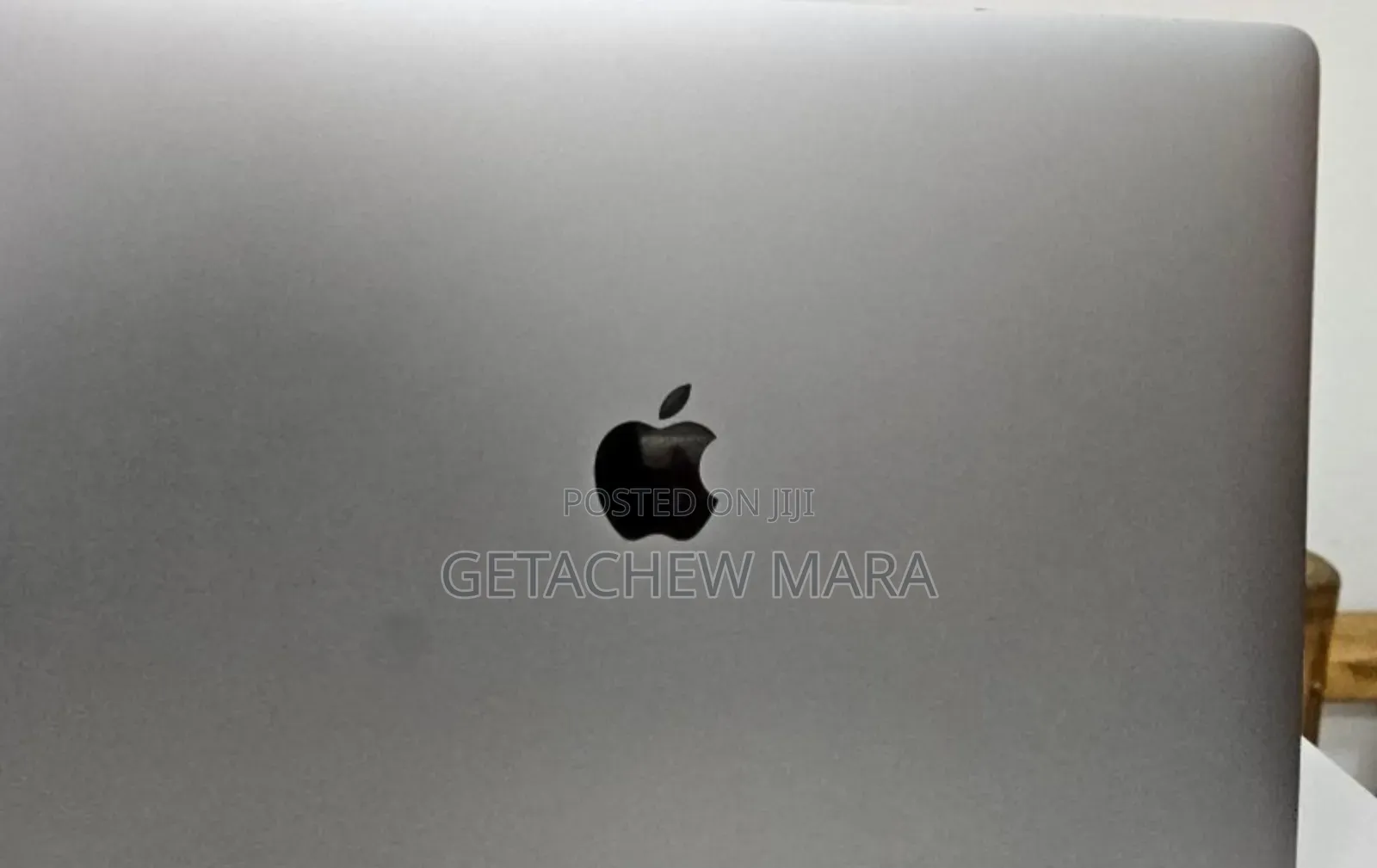 New Laptop Apple MacBook 2018 16GB Intel Core I7 SSD 512GB