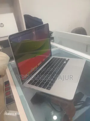 New Laptop Apple MacBook Air 2024 M3 13-Inch 16GB Apple M3 SSD 512GB