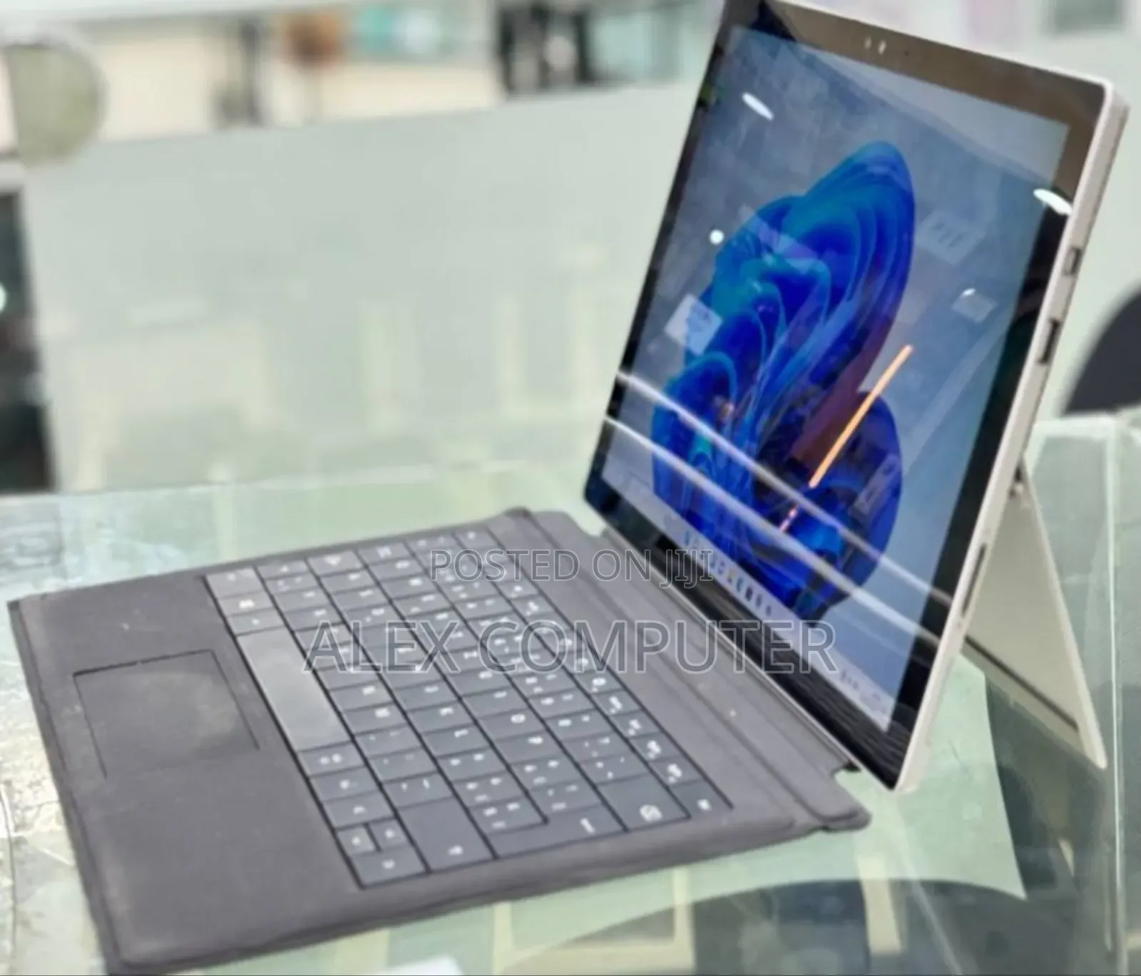 New Laptop Microsoft Surface Pro 16GB Intel Core I7 SSD 256GB
