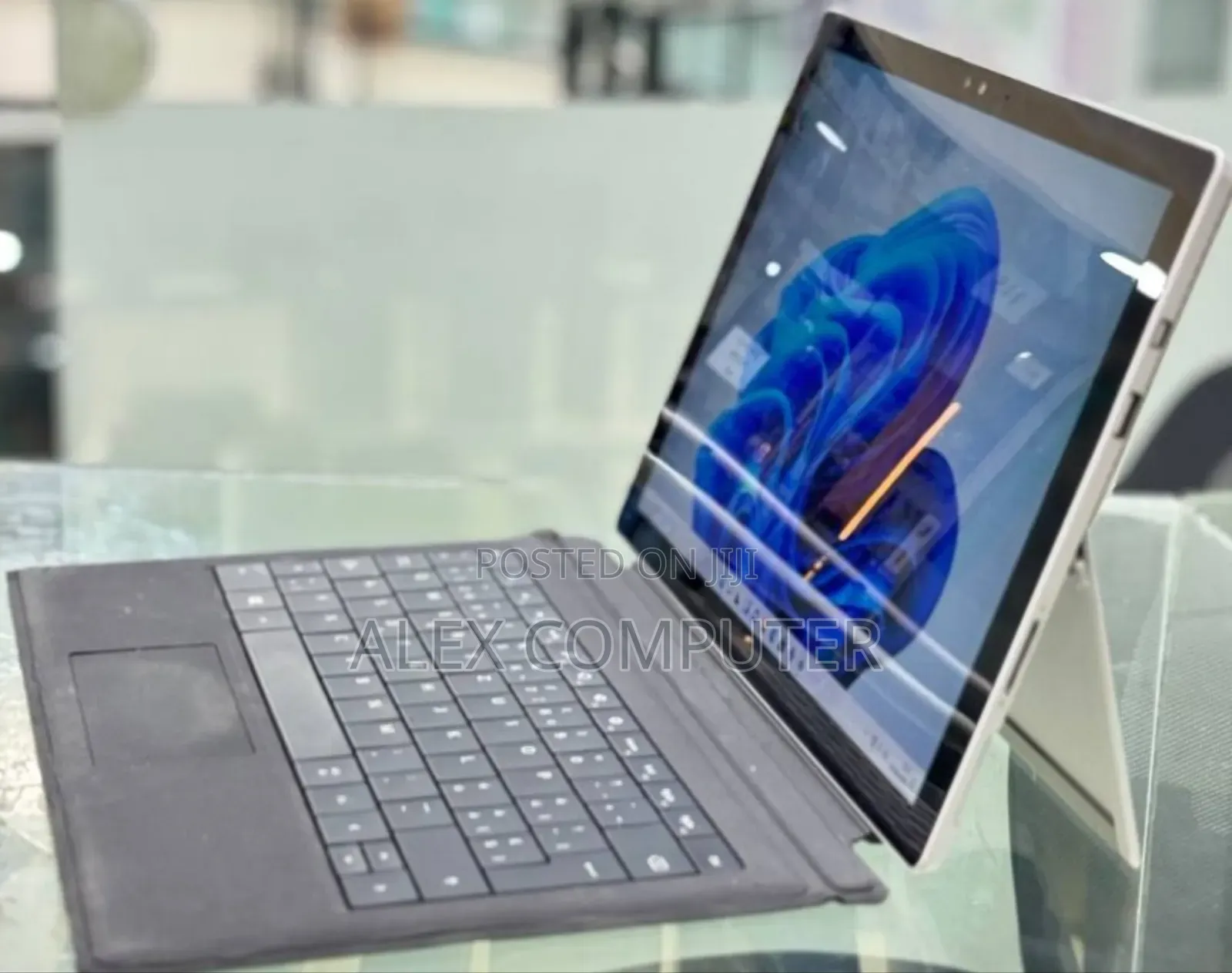 New Laptop Microsoft Surface Pro 16GB Intel Core I7 SSD 256GB