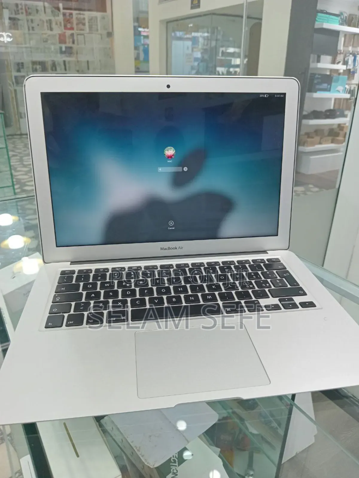 New Laptop Apple MacBook Air 2017 8GB Intel Core I5 SSD 128GB