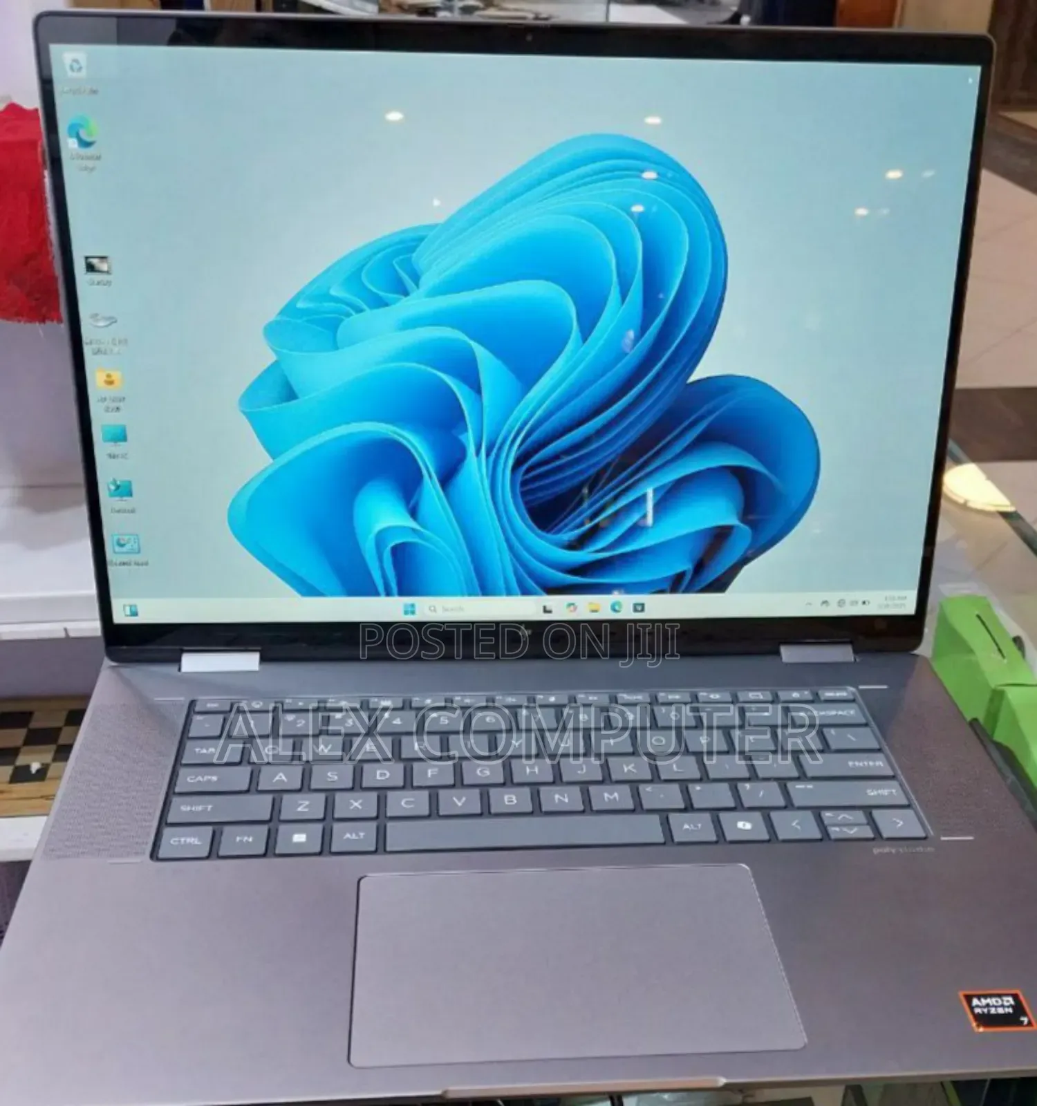 New Laptop HP Envy X360 16GB AMD Ryzen 7 SSD 512GB