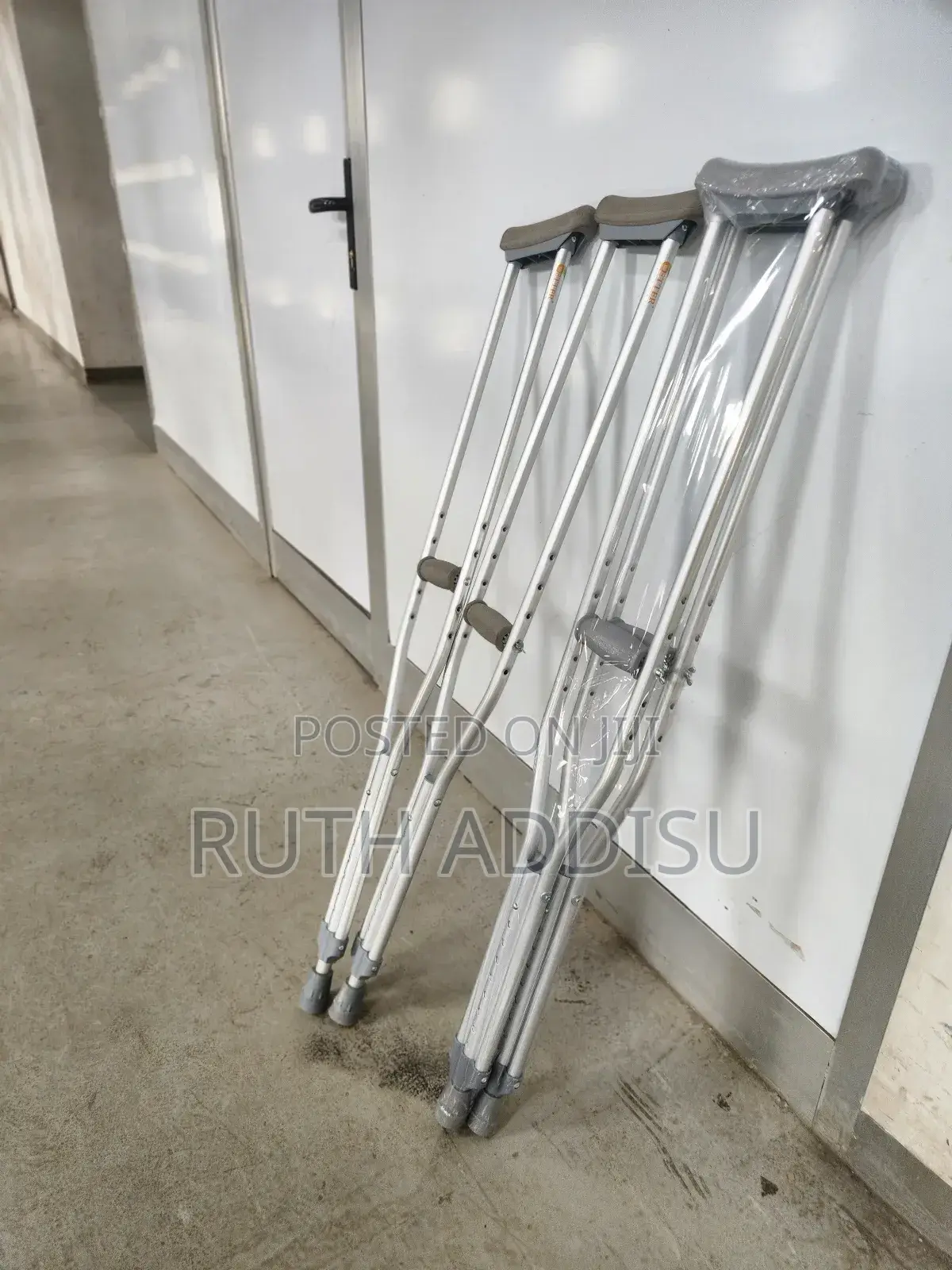 Crutches型吧crutches晻你crutches熄滅crutches朱槿crutches報道crutches