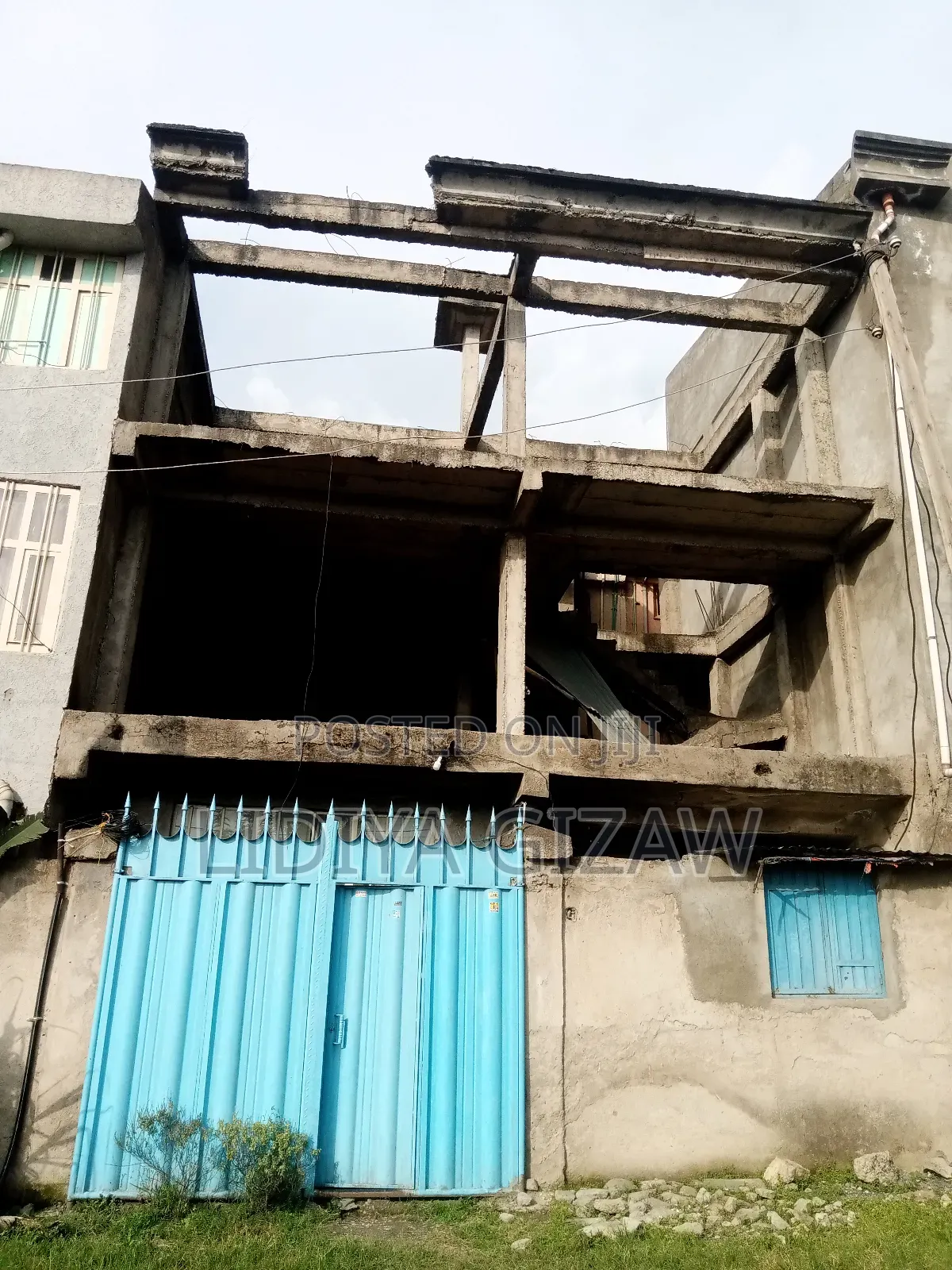 4bdrm House in Akaky Kaliti for sale