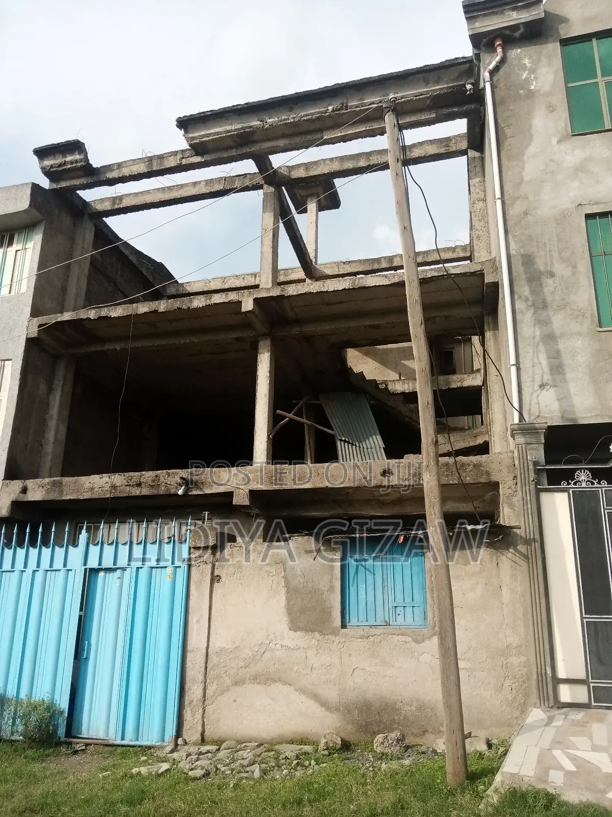 4bdrm House in Akaky Kaliti for sale