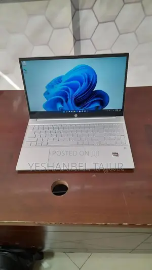 New Laptop HP Pavilion 15 16GB AMD Ryzen 7 SSD 512GB