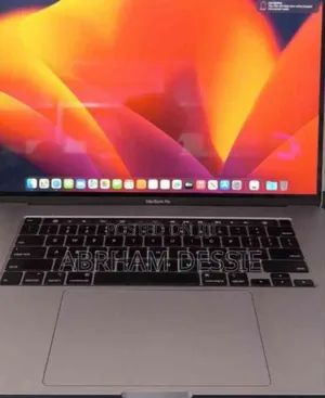 New Laptop Apple MacBook Pro 2019 16GB Intel Core I9 SSD 512GB