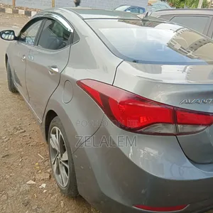 Hyundai Avante 2014 Silver