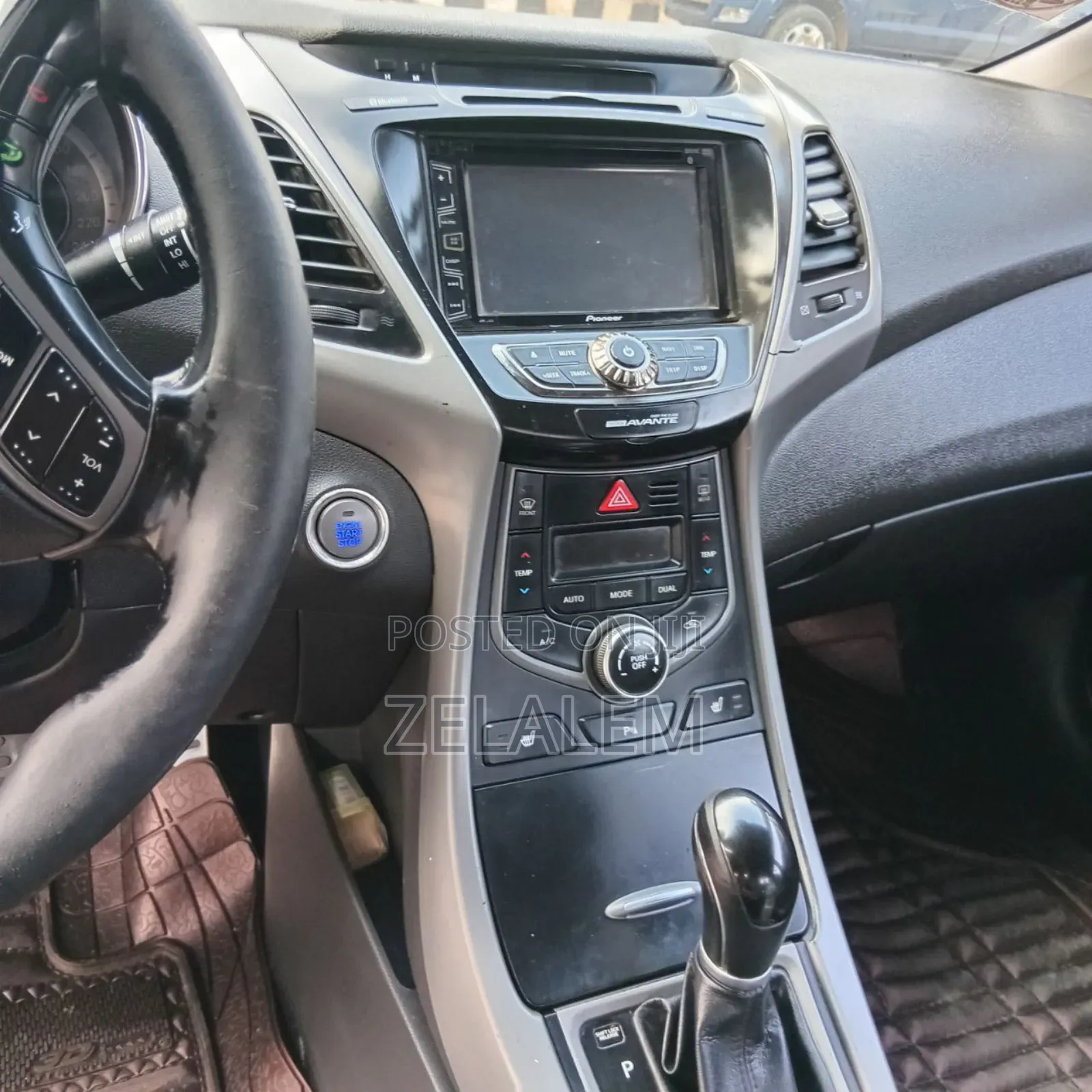 Hyundai Avante 2014 Silver