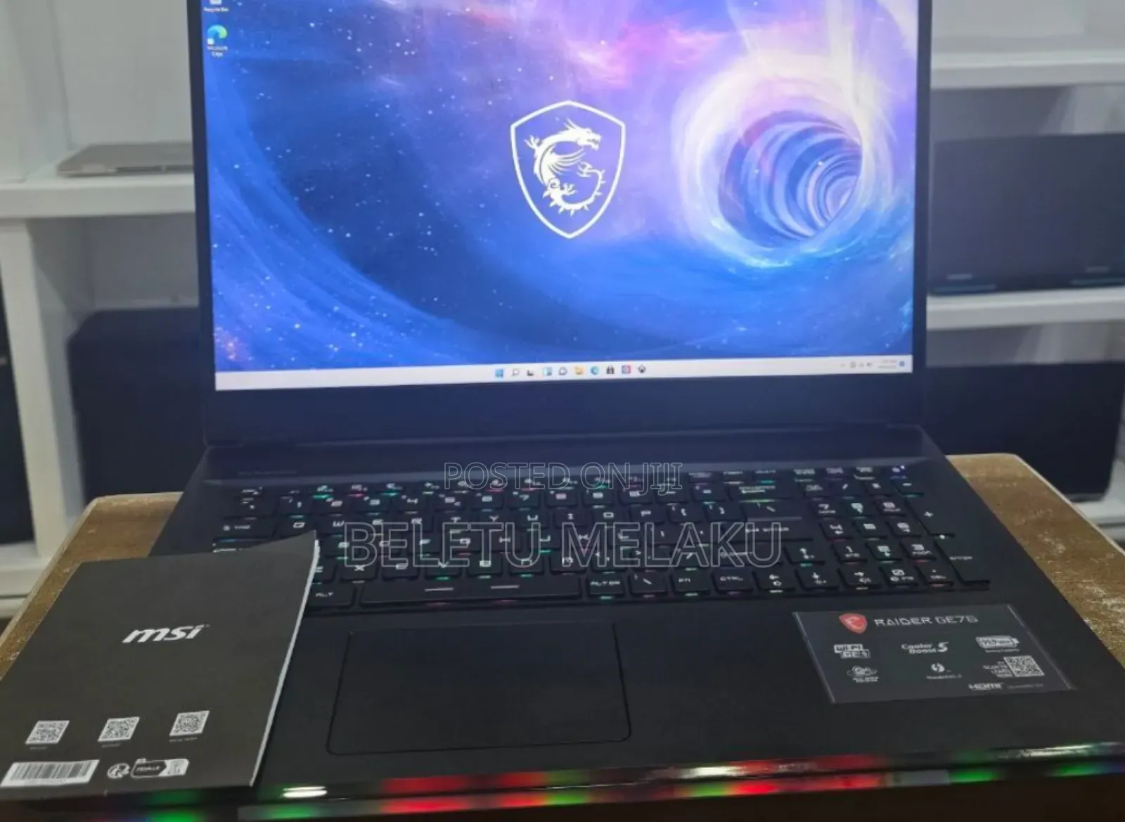 New Laptop MSI Raider GE76 12UGS 16GB Intel Core I9 SSD 1T