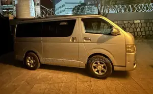 Toyota HiAce 2007 Silver