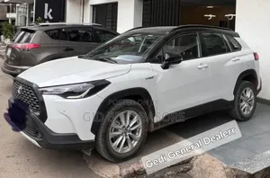Toyota Corolla Cross 2024 White