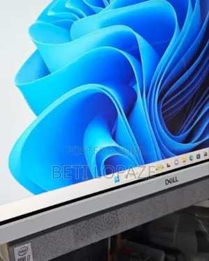 Photo - New Dell Inspiron 27 All-in-One 12GB Intel Core I7 SSD 512GB