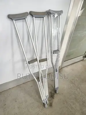 Photo - Crutches衼了axillary Crutches軍方crutches褣我crutches填兇crutches
