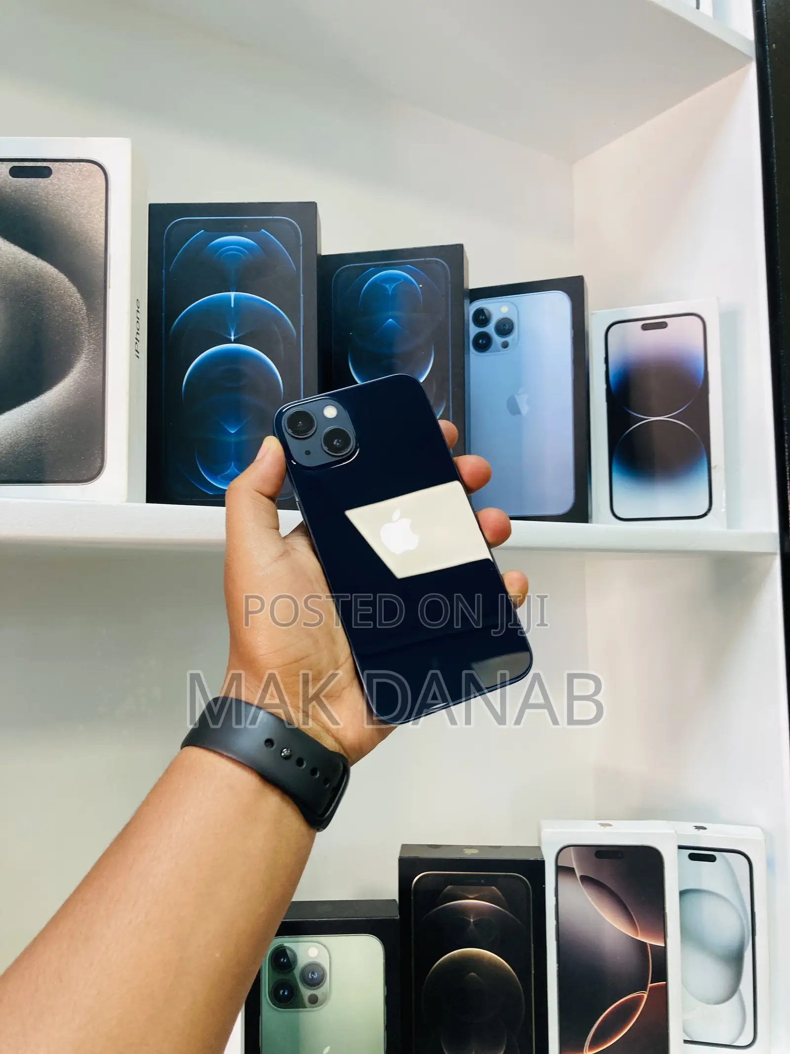 New Apple iPhone 13 128 GB Black