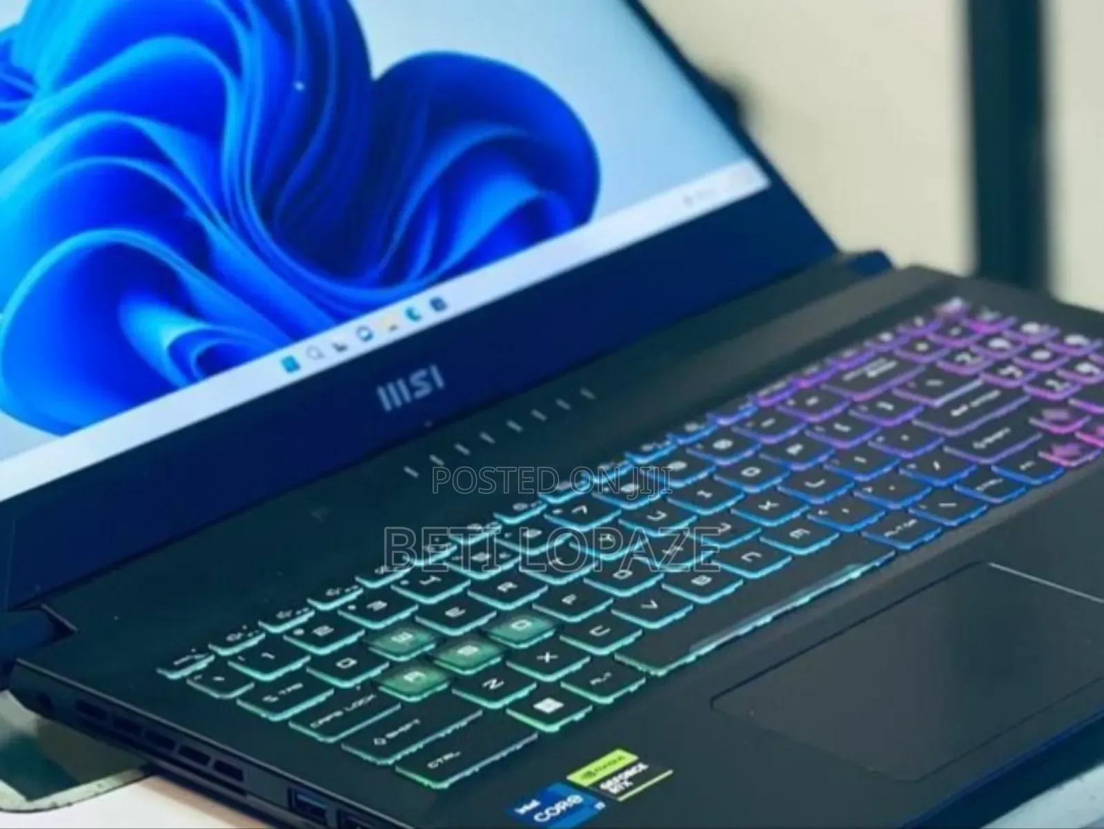 New Laptop MSI Katana 15 16GB Intel Core I7 SSD 1T