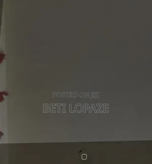 Photo - Apple iPad (2022) 16 GB Silver