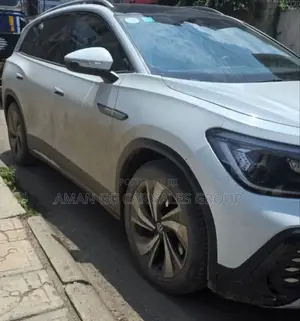 Volkswagen ID.6 2022 White