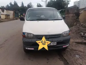 Photo - Toyota HiAce 2001 White