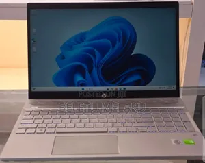 New Laptop HP Pavilion 14 8GB Intel Core i5 SSD 512GB