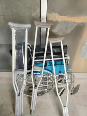 Crutches褂你crutches袸你bilateral Medical Crutches嵲廿axillary