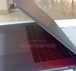 Photo - New Laptop Apple MacBook Pro 2016 16GB Intel Core I7 SSD 512GB